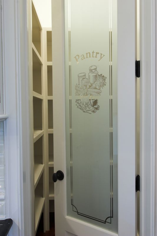 Pantry Door Repair in Conroe, TX